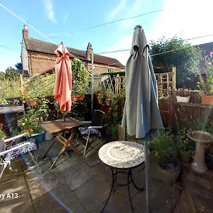 https://may-rose-cottage.yorkshirehotels.net