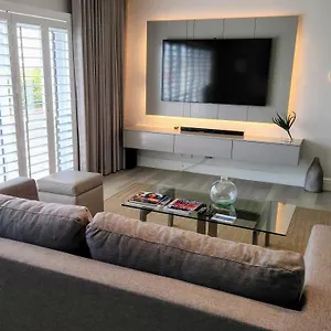 https://blue-views-villas-and-apartments-cape-town.hotels-capetown.com